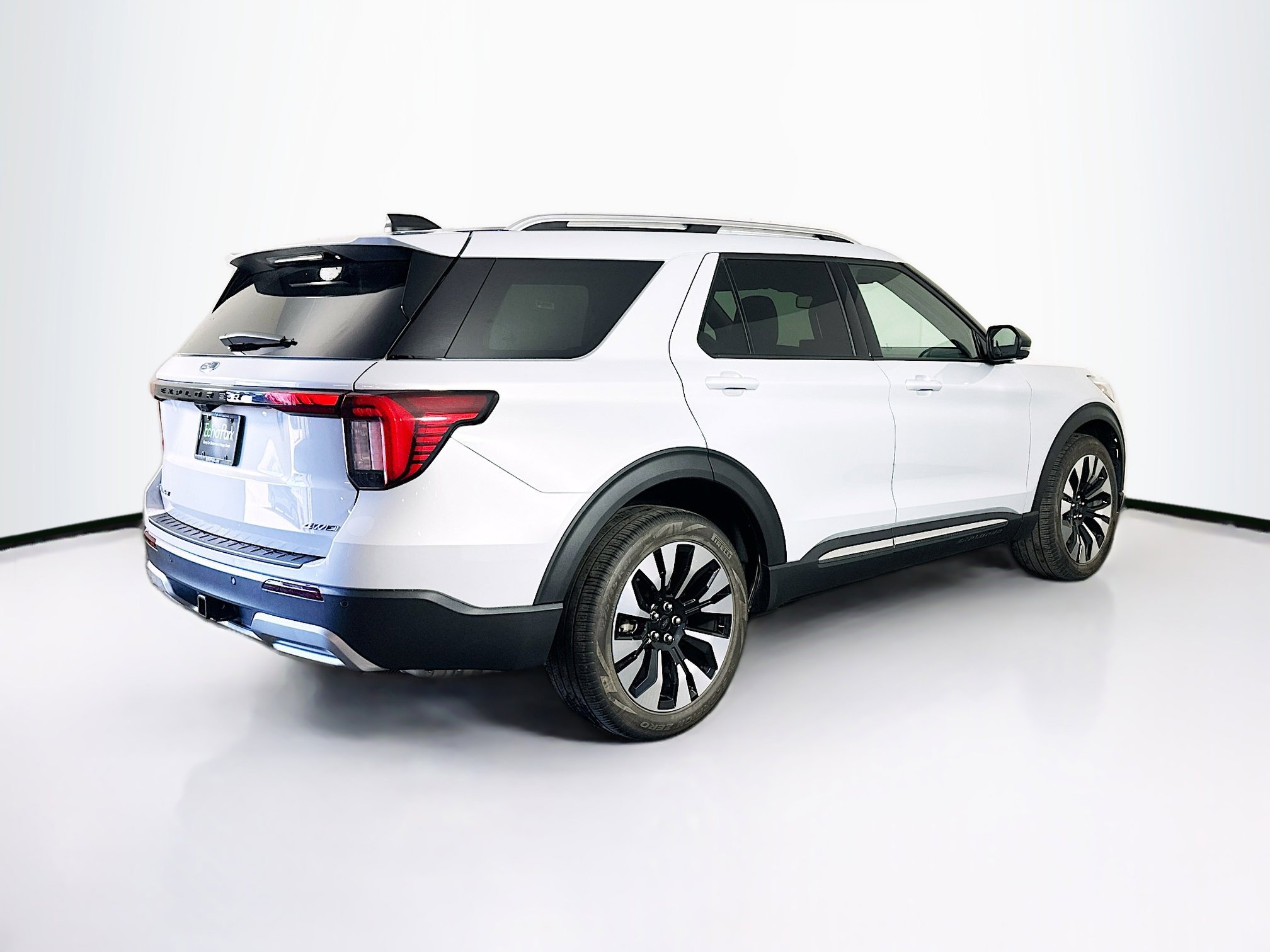 Used 2025 Ford Explorer Platinum w/ LUX Leather Package image 9