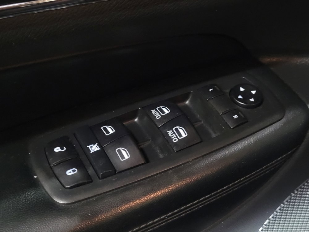Used 2020 Jeep Grand Cherokee Limited AWD/4WD image 27