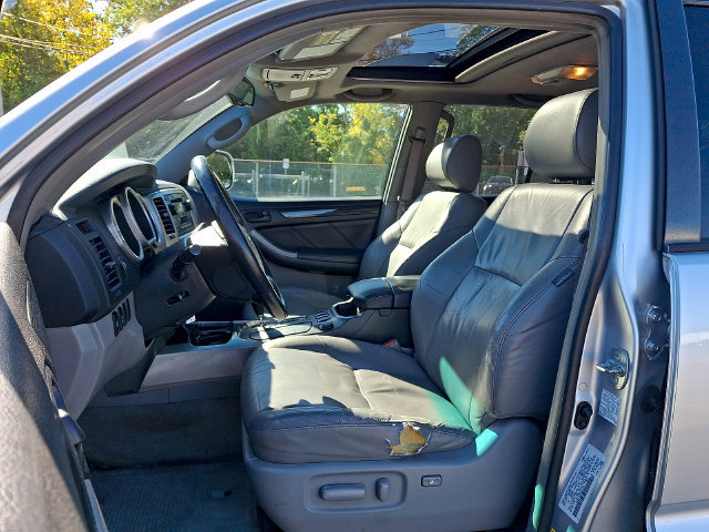 Used 2003 Toyota 4Runner Limited AWD/4WD image 8