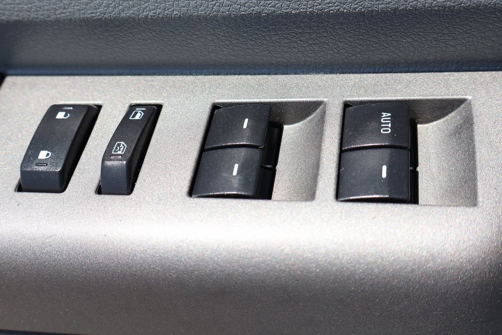 Used 2012 Ford F350 XLT w/ XLT Interior Pkg image 16