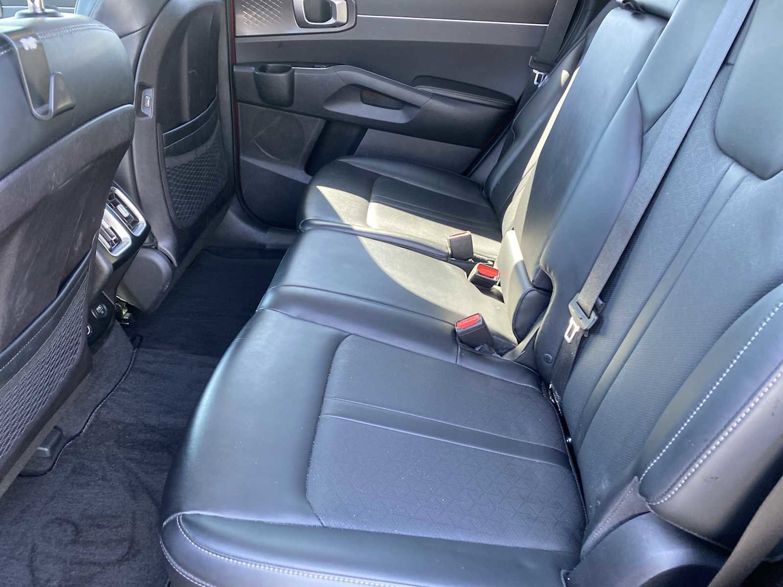 Used 2022 Kia Sorento S FWD image 27