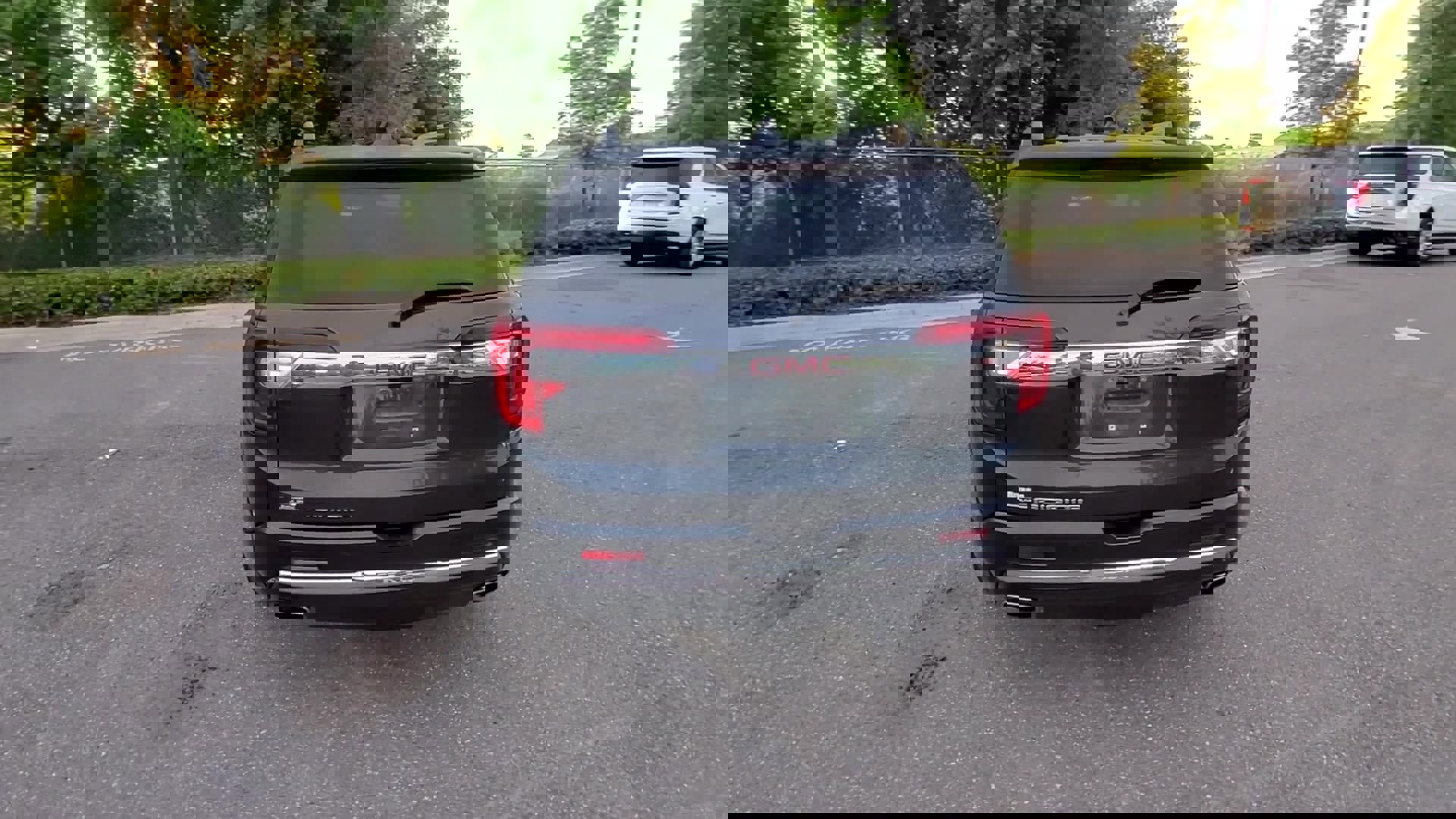 Used 2021 GMC Acadia Denali w/ Denali Technology Package image 46