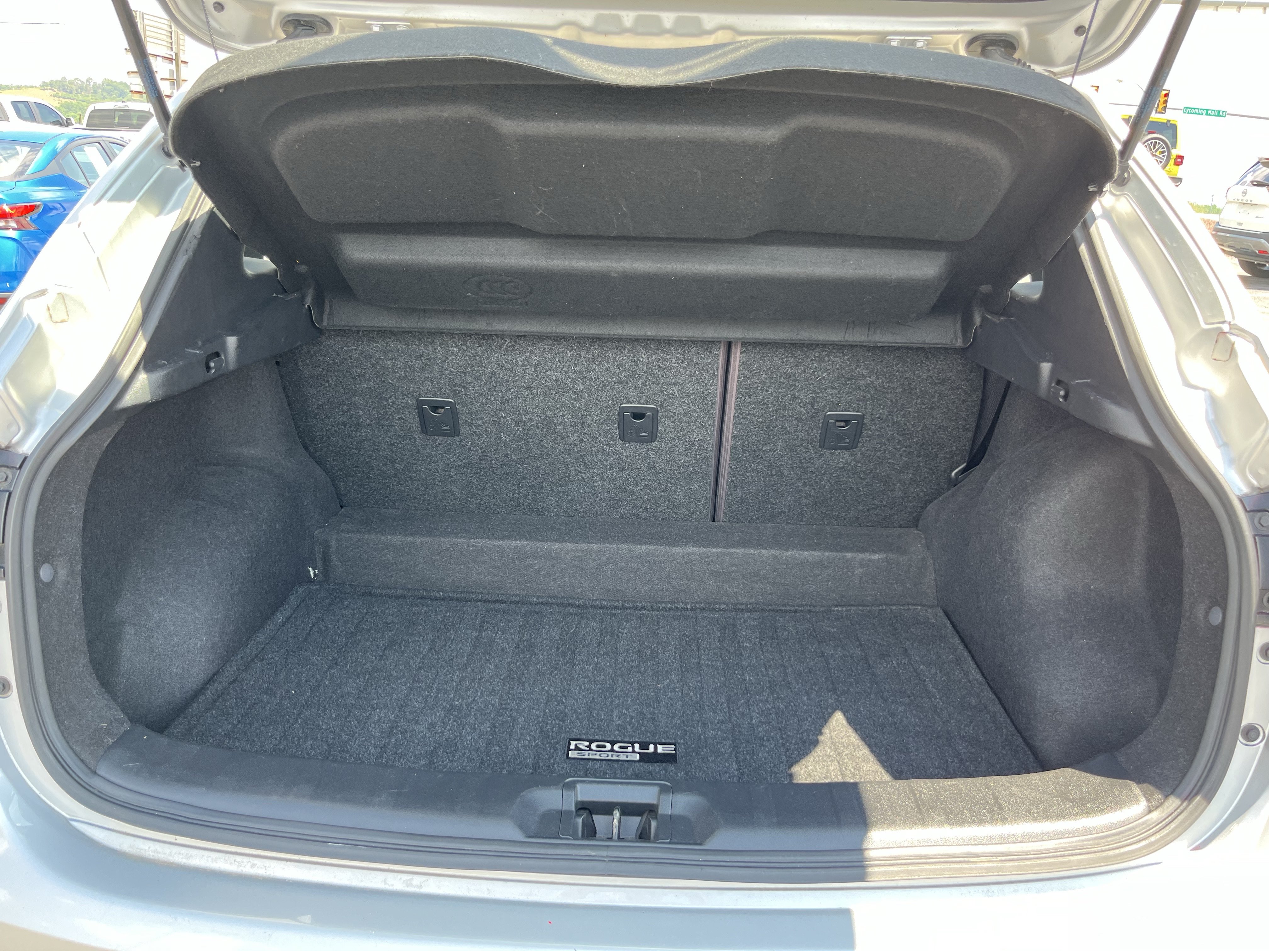 Used 2018 Nissan Rogue Sport S AWD/4WD image 7