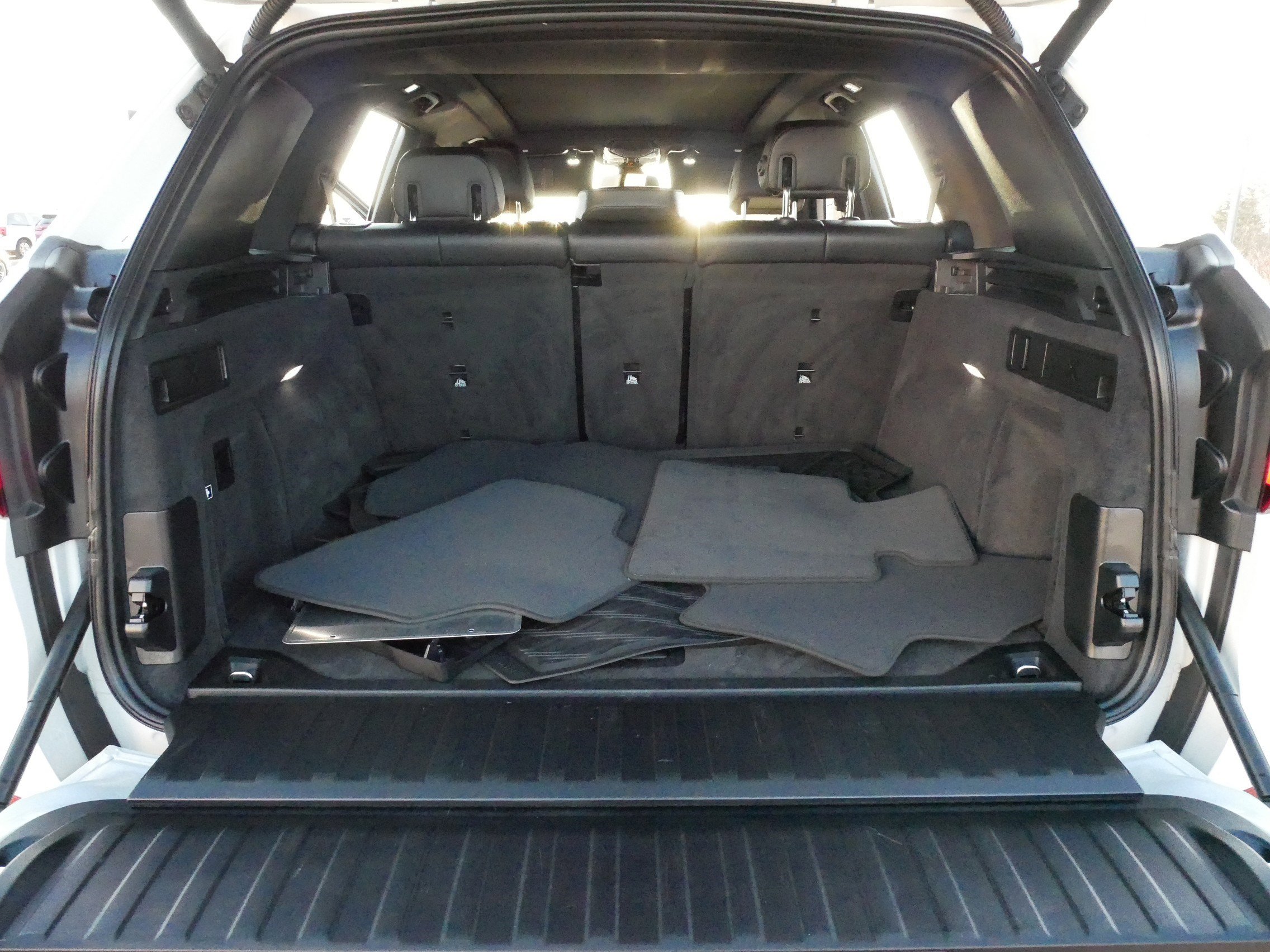 Used 2023 BMW X5 xDrive40i w/ Premium Package image 18