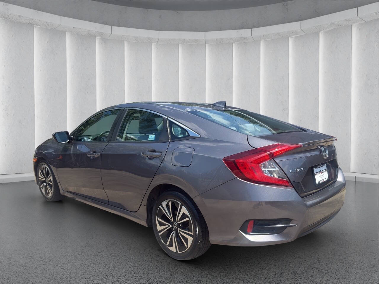 Used 2016 Honda Civic EX-T image 3