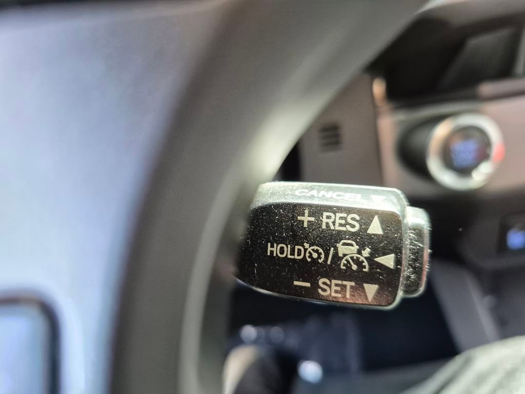 Used 2018 Toyota Tacoma TRD Sport w/ Technology Package image 20