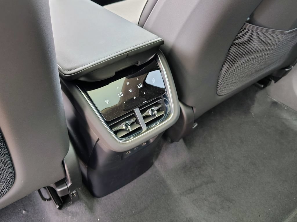 New 2026 Volvo EX90 Ultra AWD/4WD image 22