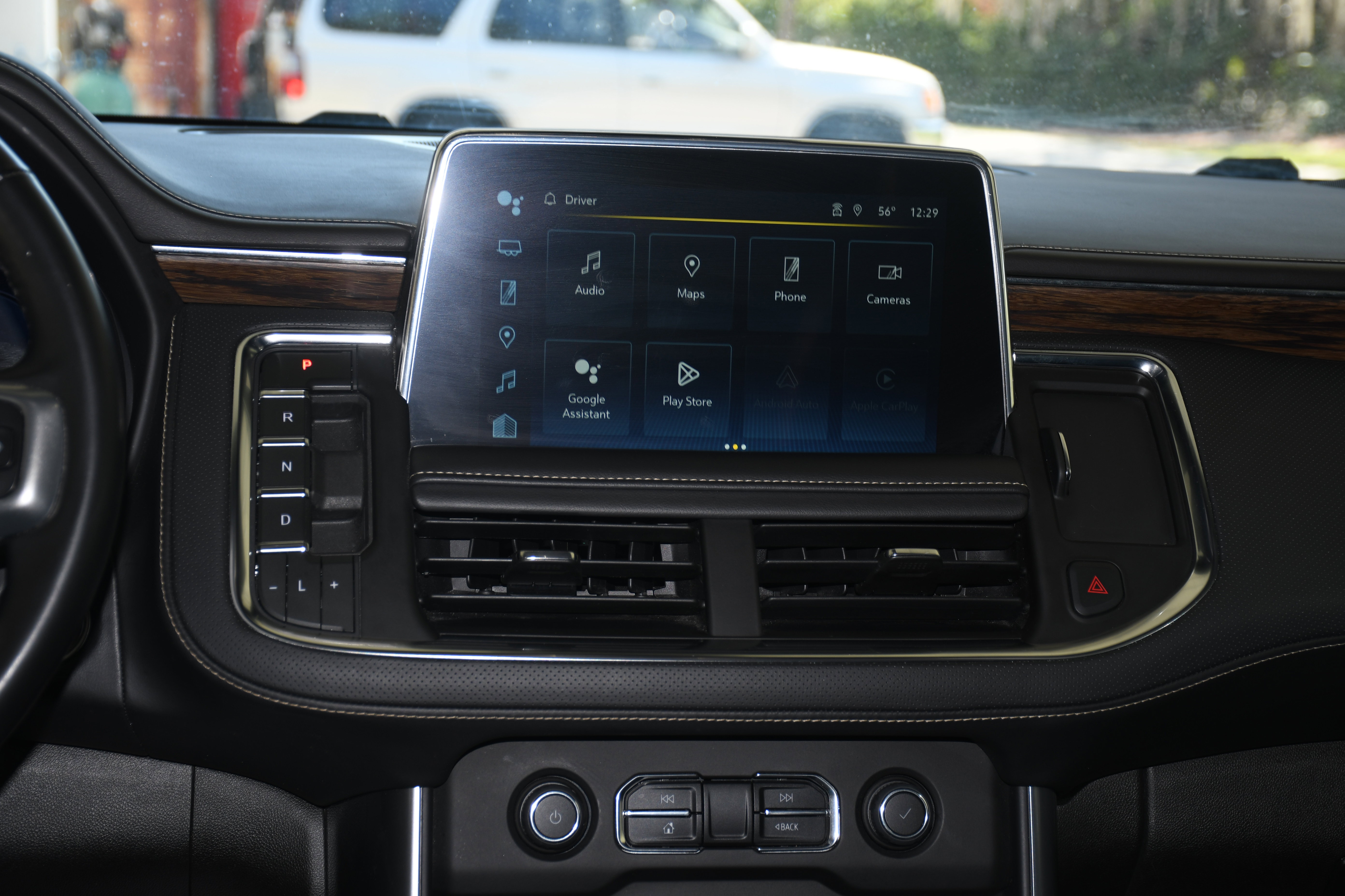 Used 2023 Chevrolet Suburban Premier RWD image 18