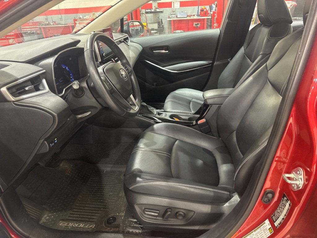 Certified 2021 Toyota Corolla XLE FWD image 40