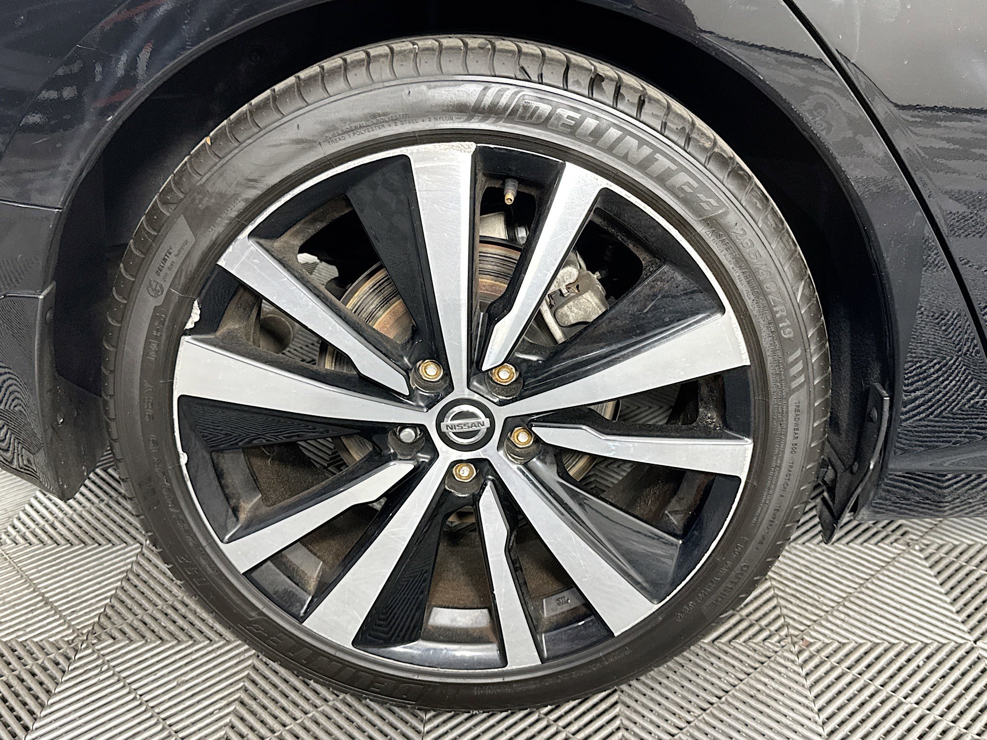 Used 2020 Nissan Altima 2.5 SR FWD image 32
