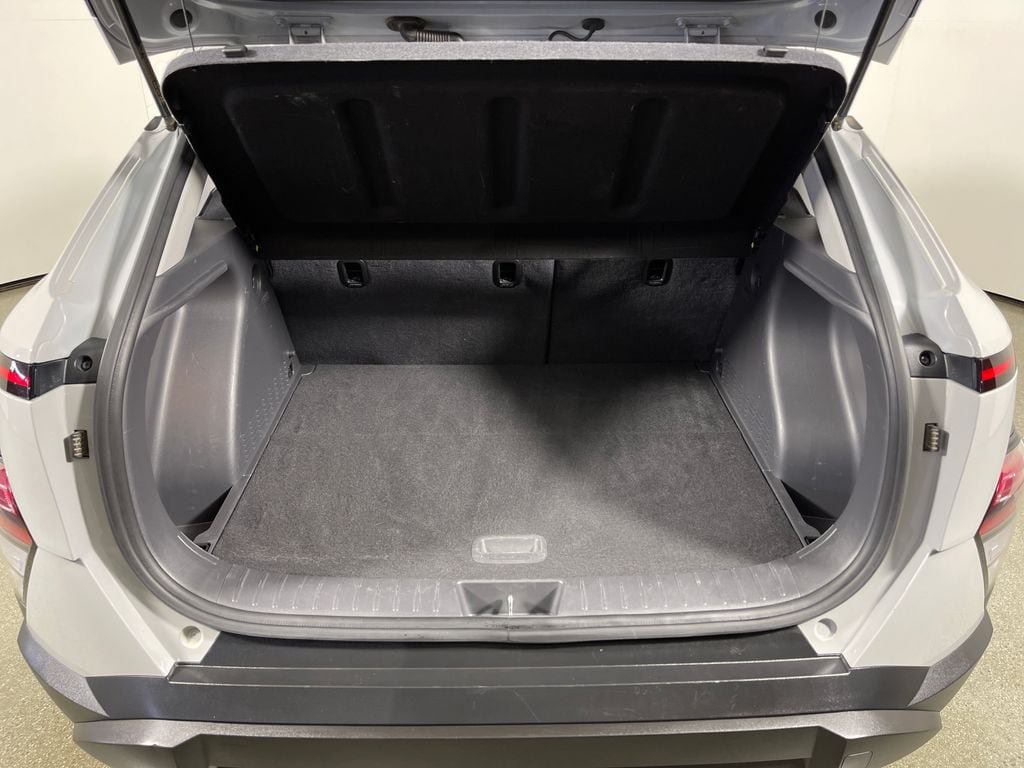 Certified 2024 Hyundai Kona SEL AWD/4WD image 10