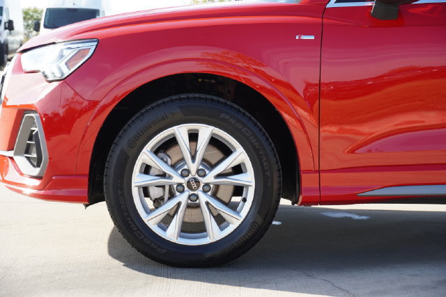Used 2024 Audi Q3 2.0T Premium AWD/4WD image 12