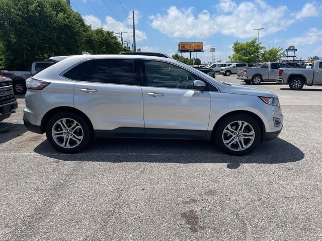 Used 2018 Ford Edge Titanium w/ Technology Package FWD image 6