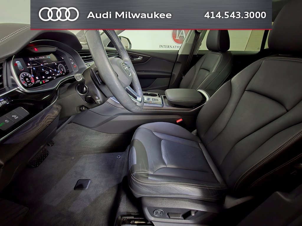 Used 2023 Audi Q8 Premium w/ Convenience Package AWD/4WD image 16