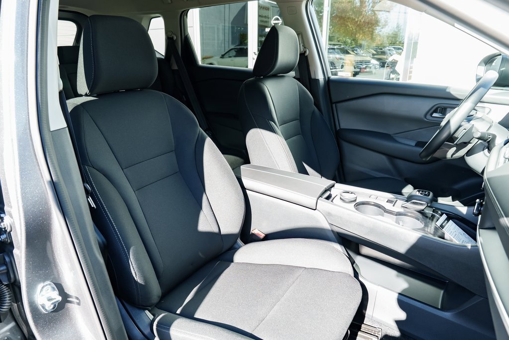 New 2026 Nissan Rogue S image 26