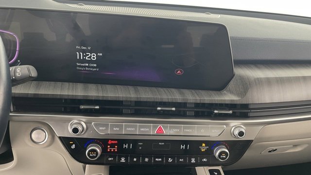 Used 2023 Kia Telluride EX w/ EX Captain's Chair Package image 40