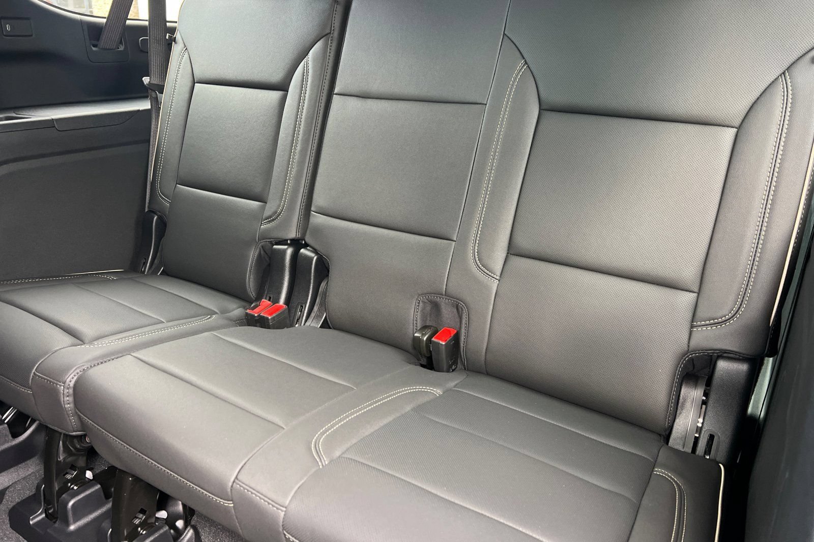 New 2026 GMC Yukon XL Elevation AWD/4WD image 13