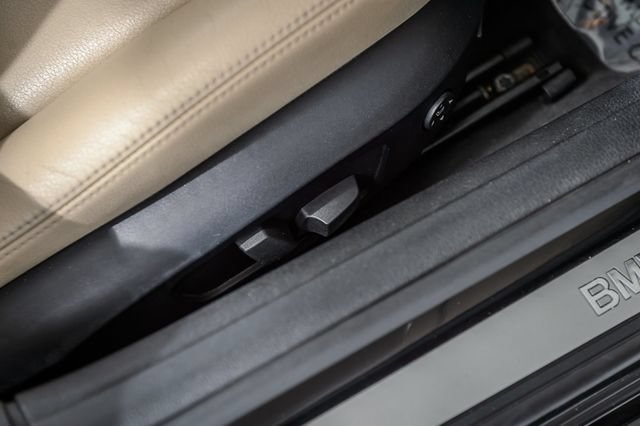 Used 2011 BMW Z4 sDrive35i RWD image 43