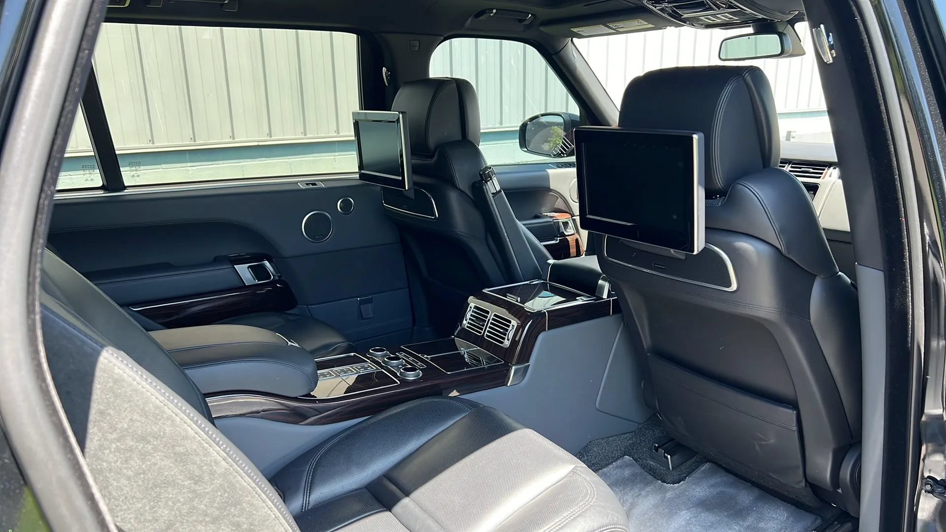 Used 2016 Land Rover Range Rover LWB SV Autobiography AWD/4WD image 21
