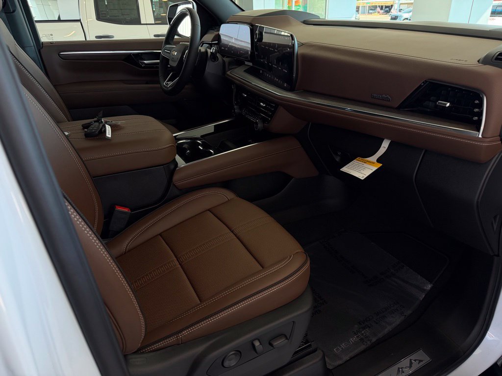 New 2026 Chevrolet Tahoe High Country AWD/4WD image 17