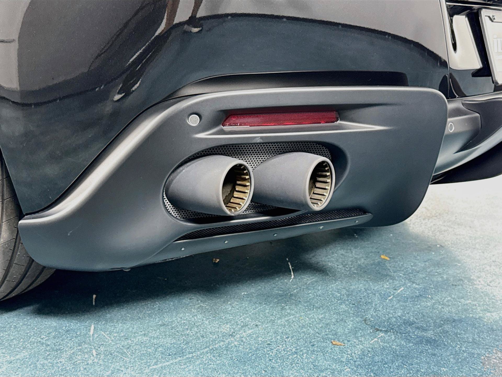 Used 2022 Ferrari Roma RWD image 47