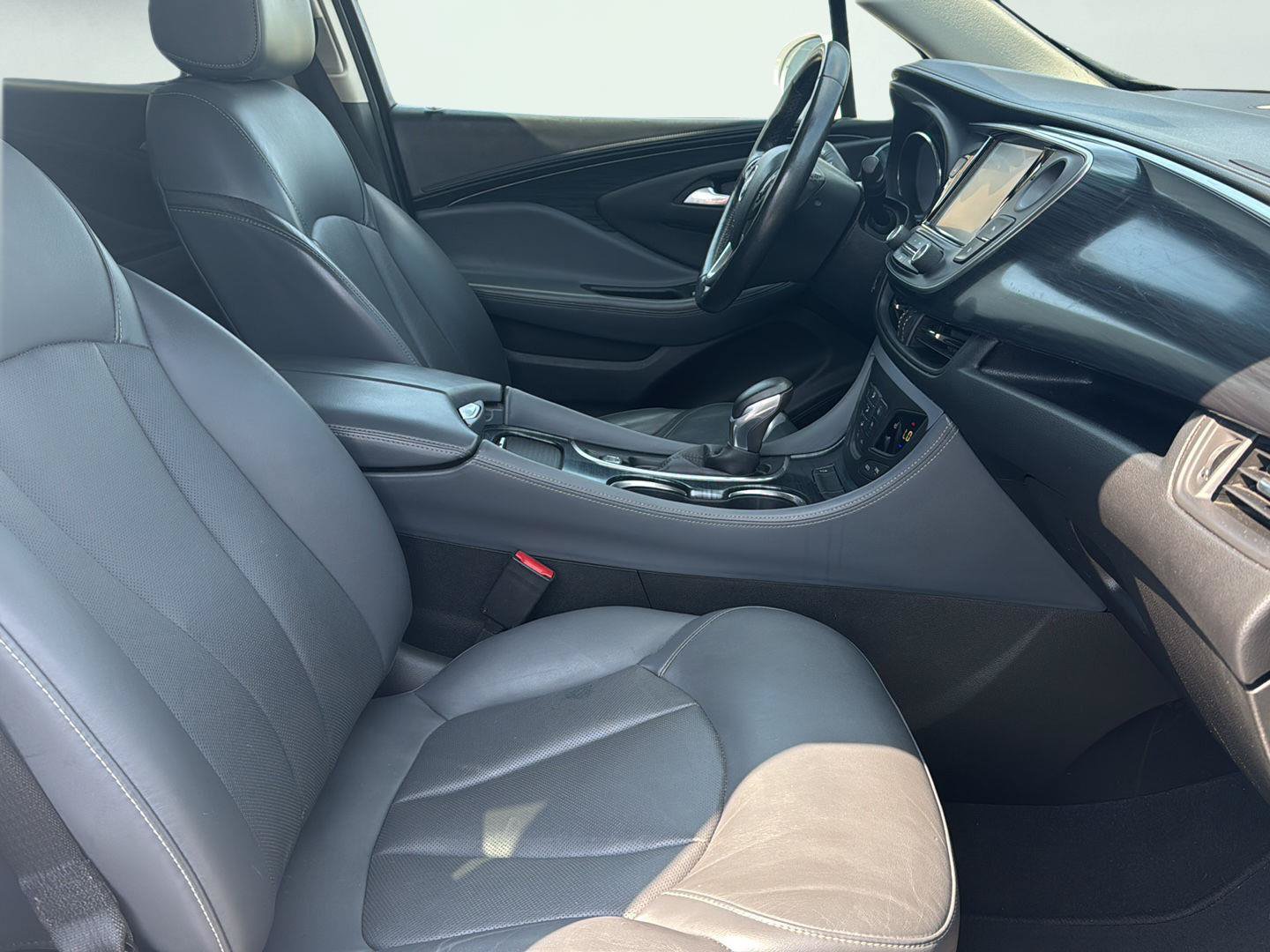 Used 2019 Buick Envision Essence FWD image 30