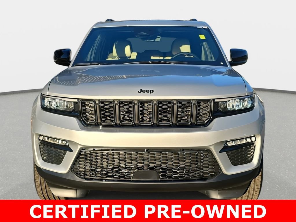 Used 2025 Jeep Grand Cherokee Limited w/ Black Appearance Package image 2