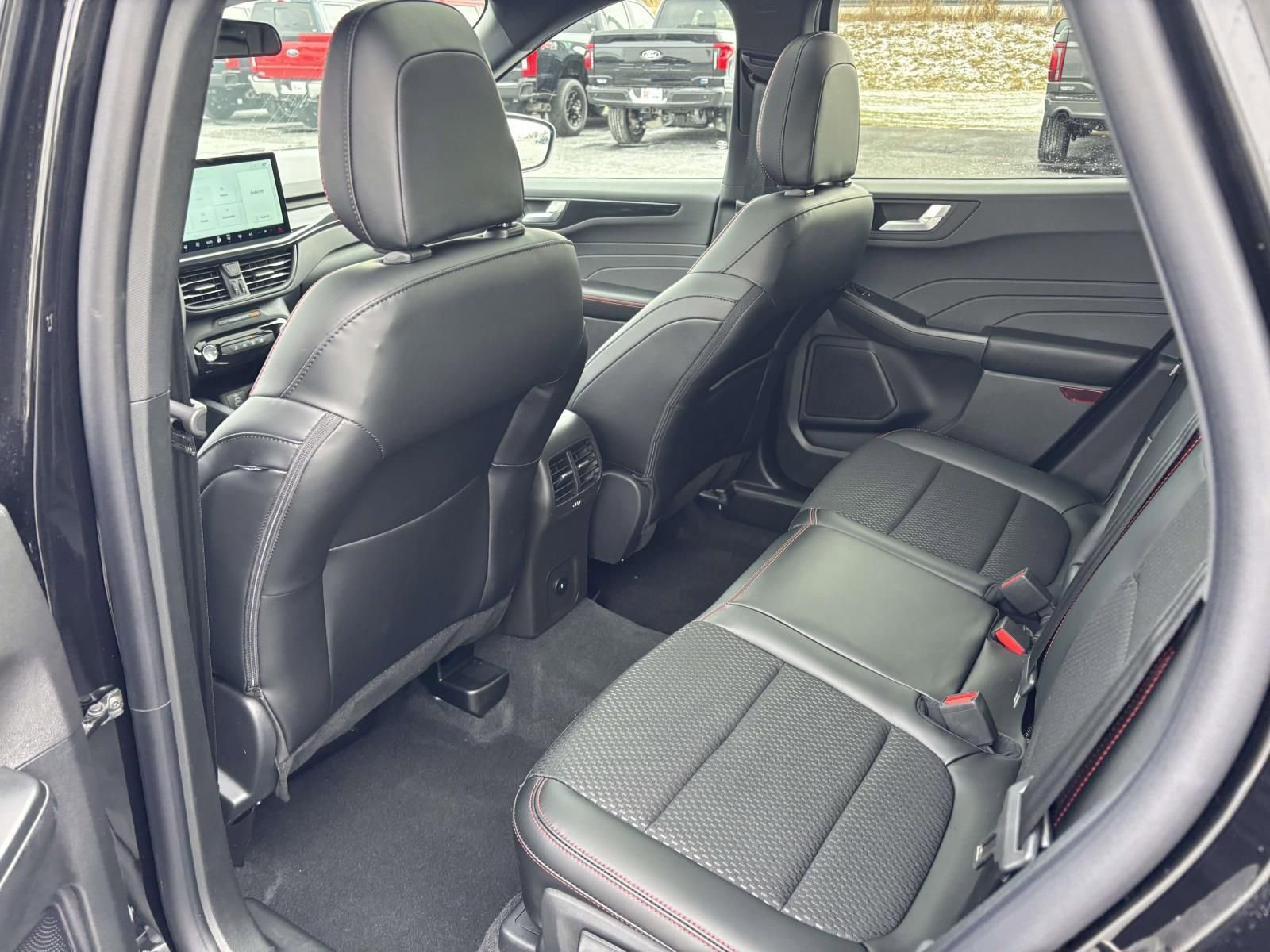 New 2026 Ford Escape ST-Line Select w/ Equipment Group 401A image 28