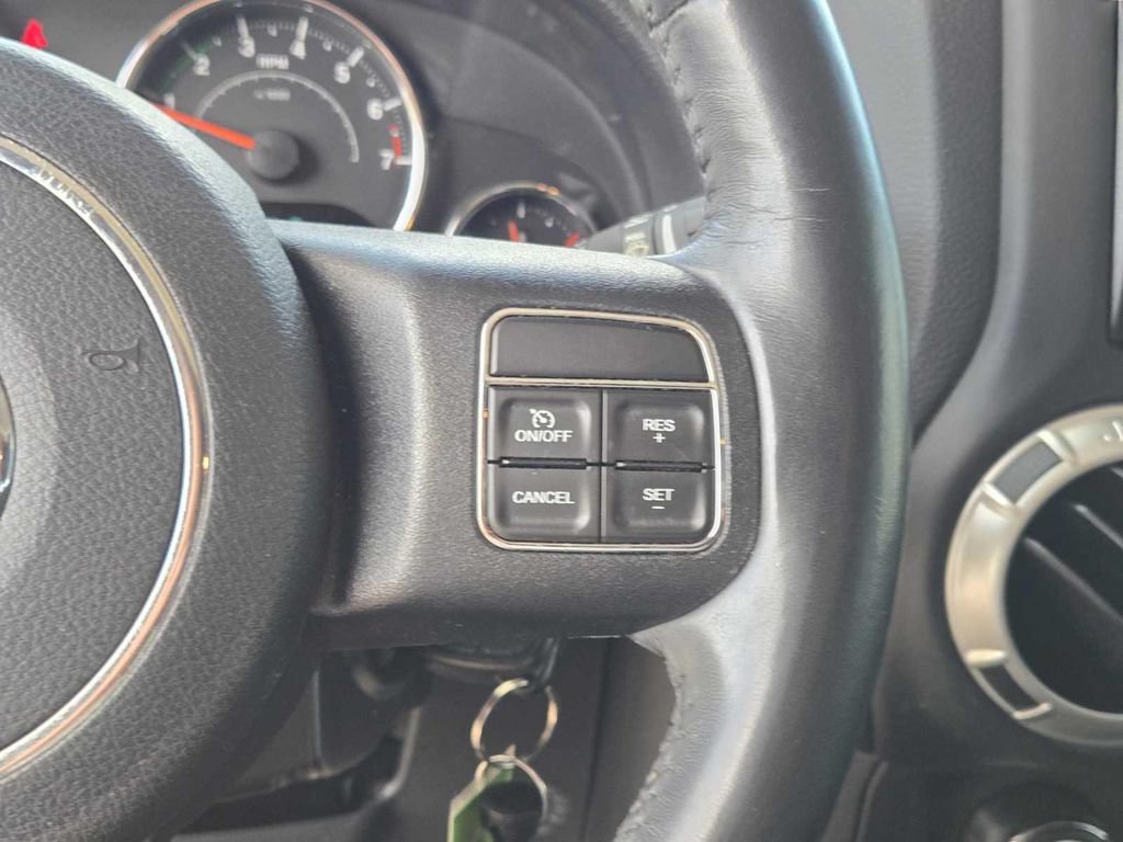 Used 2018 Jeep Wrangler Unlimited Sahara AWD/4WD image 24