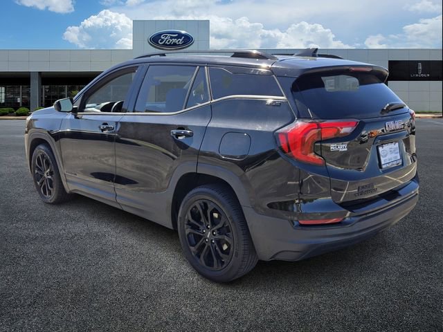 Used 2020 GMC Terrain SLE w/ Elevation Edition image 3