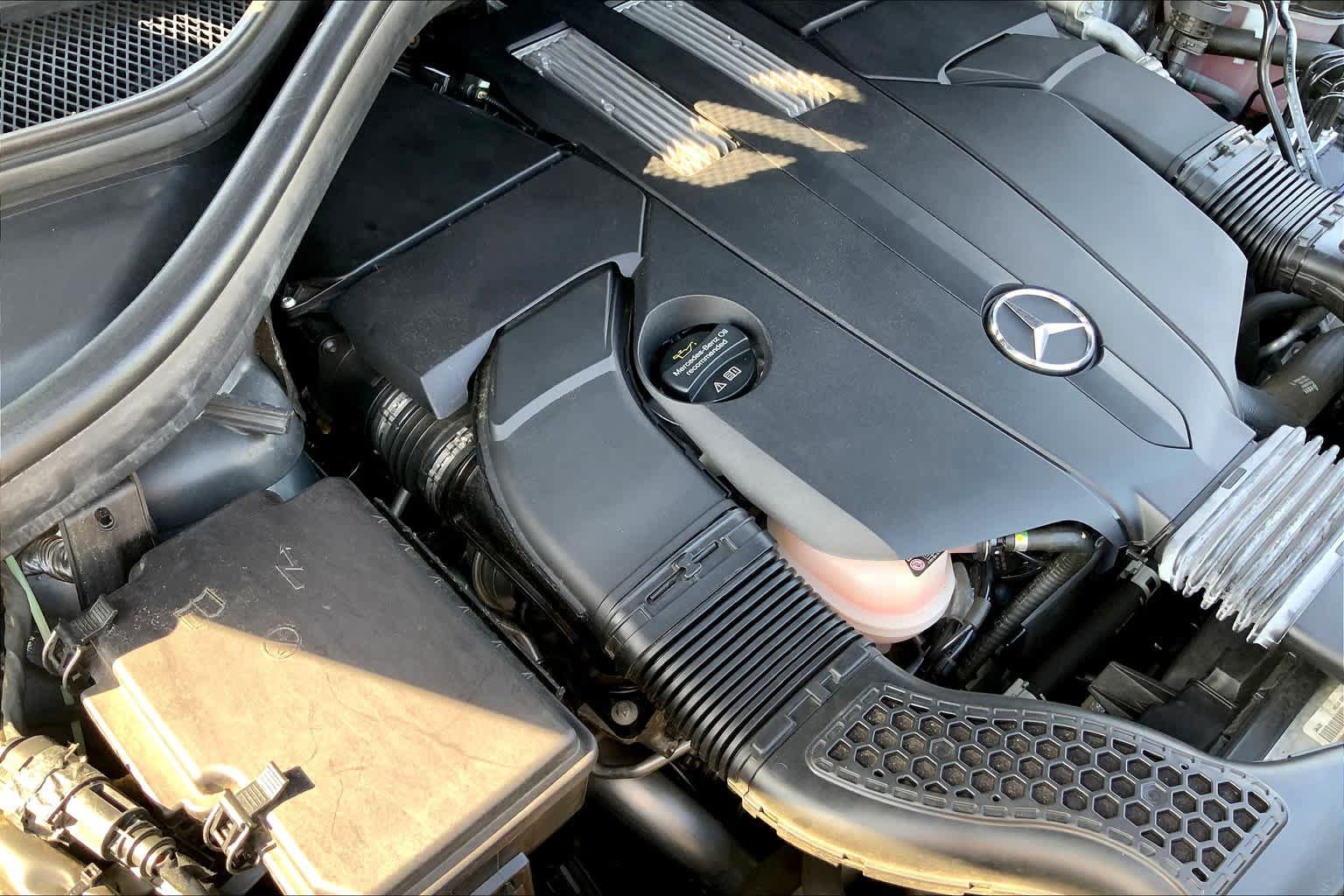Used 2018 Mercedes-Benz GLS 450 4MATIC image 33