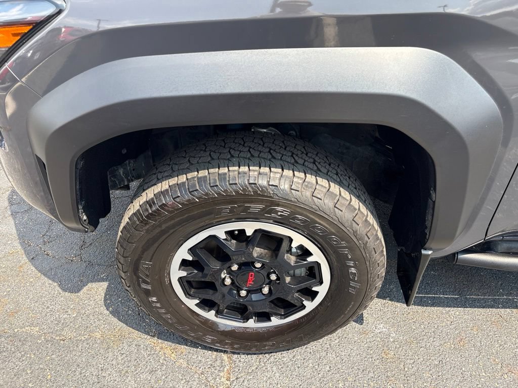 Used 2024 Toyota Tacoma TRD Off-Road AWD/4WD image 7
