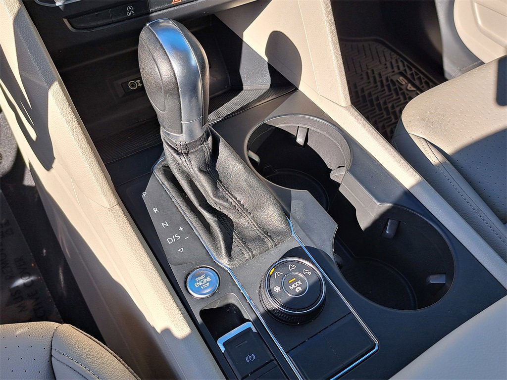 Used 2019 Volkswagen Atlas SE w/ Towing Package image 13