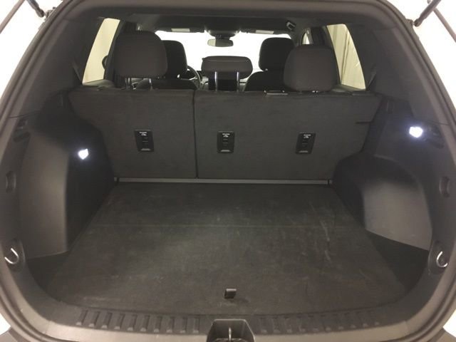 Used 2025 GMC Terrain Elevation image 14