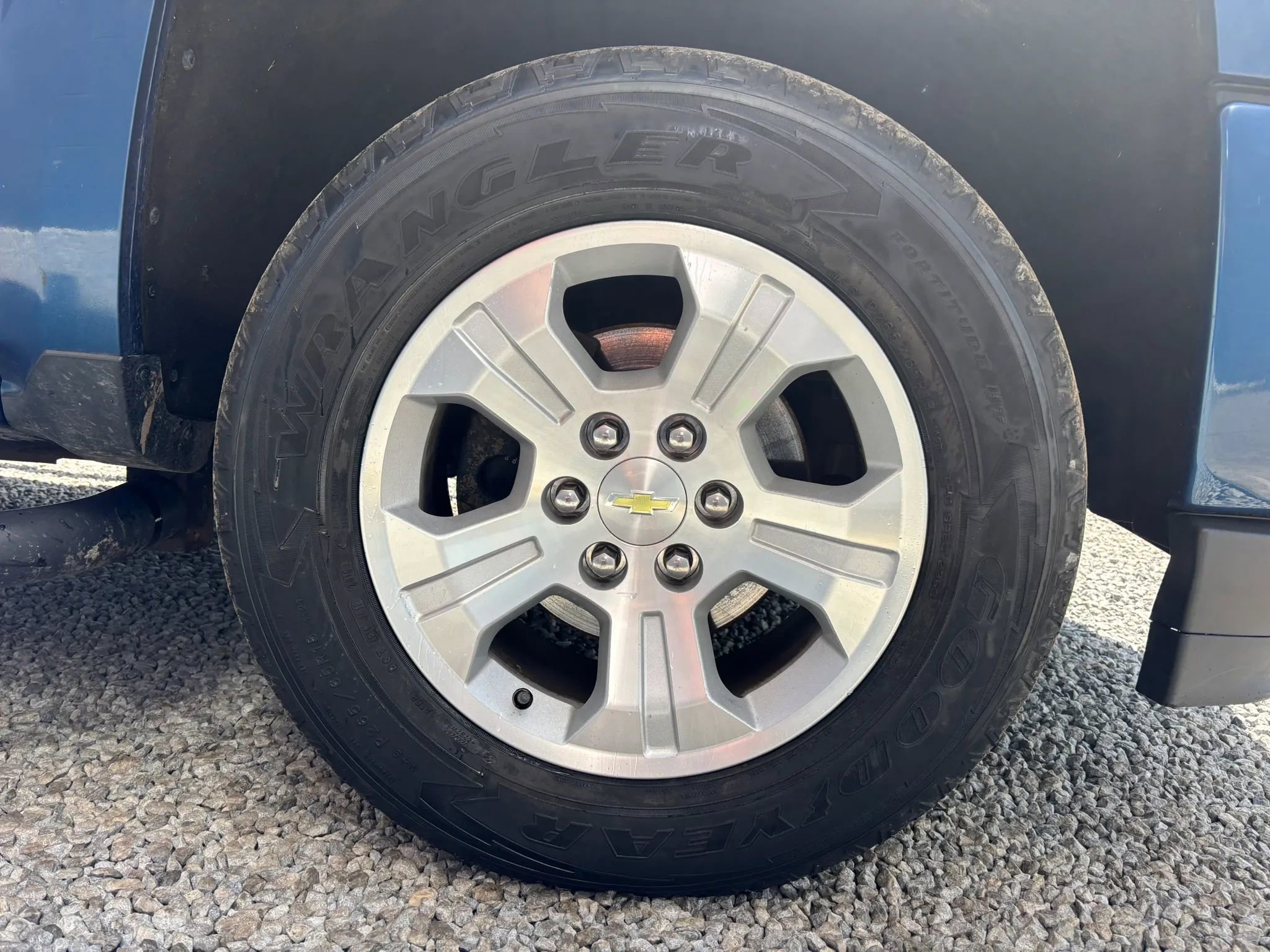 Used 2016 Chevrolet Silverado 1500 LT w/ All Star Edition AWD/4WD image 8