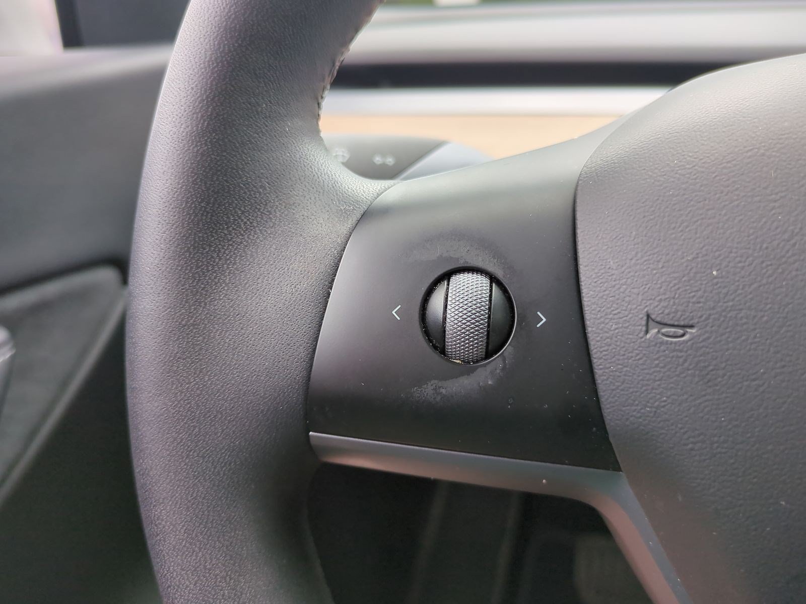 Used 2021 Tesla Model Y Long Range AWD/4WD image 17