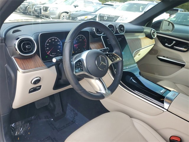 Used 2024 Mercedes-Benz GLC 300 4MATIC image 12