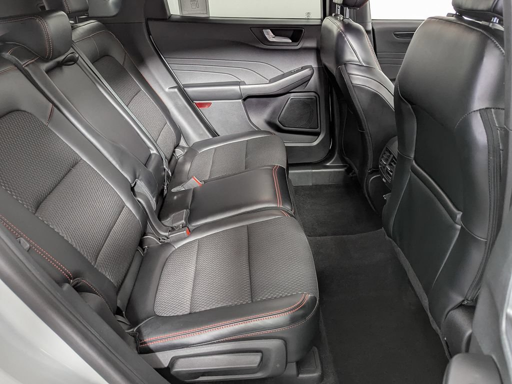 Used 2023 Ford Escape ST-Line w/ Tech Pack #1 AWD/4WD image 39