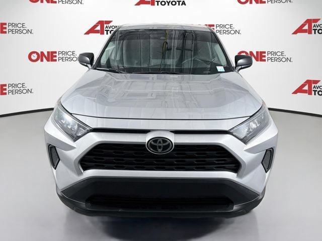 Used 2022 Toyota RAV4 LE FWD video 2