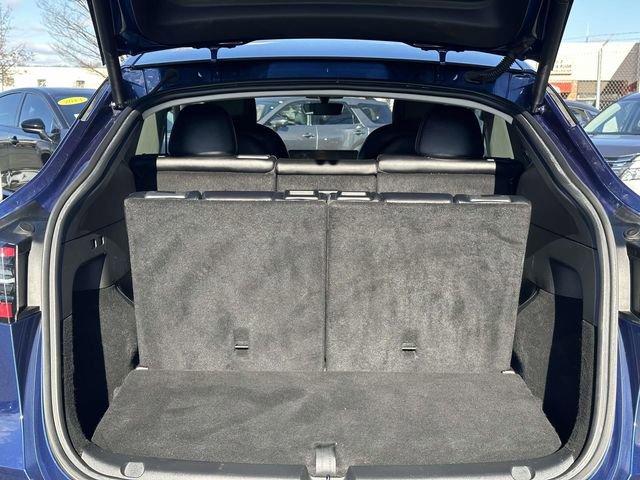 Used 2022 Tesla Model Y Long Range image 12