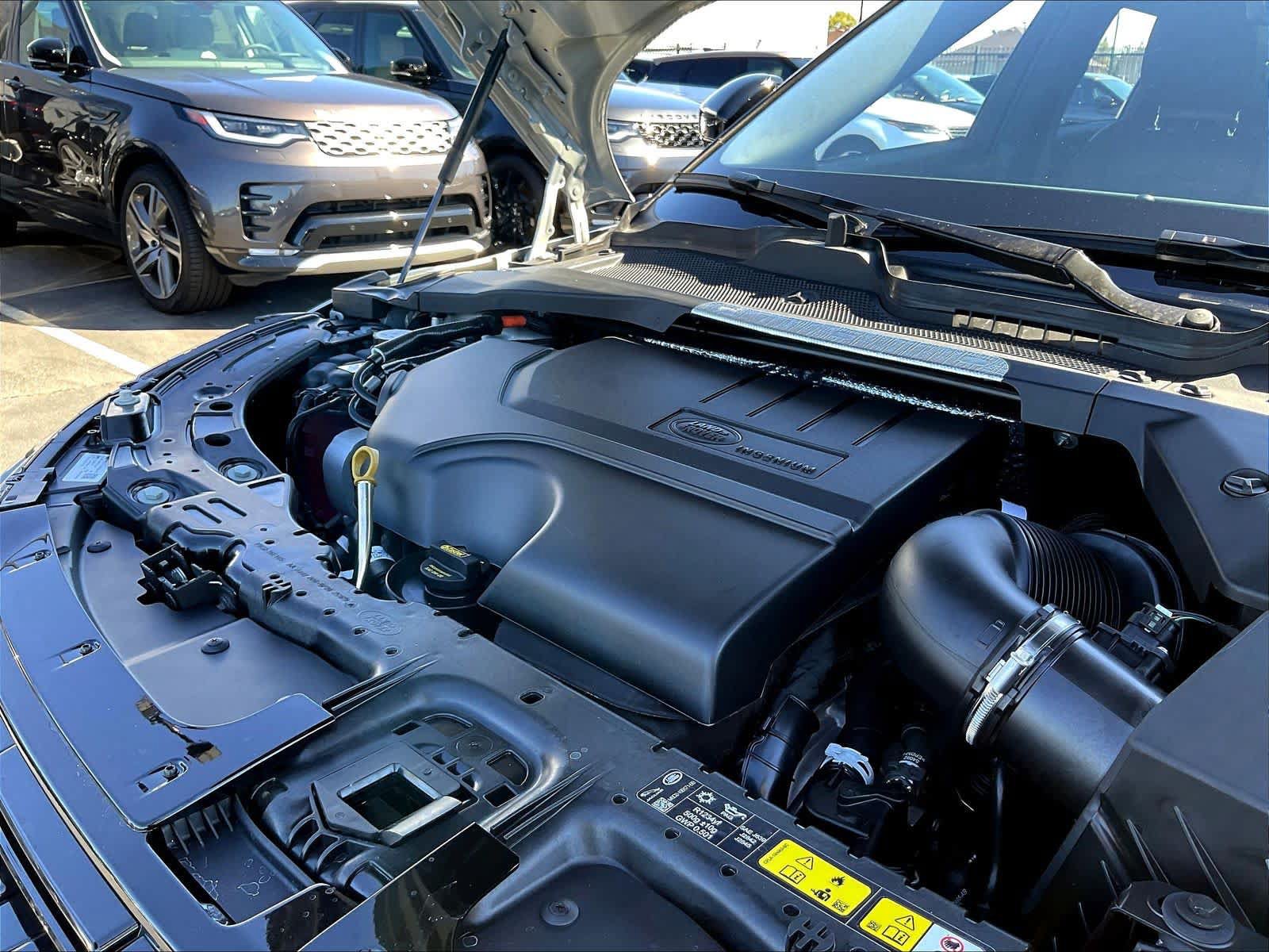 New 2026 Land Rover Range Rover Evoque Dynamic SE AWD/4WD image 32