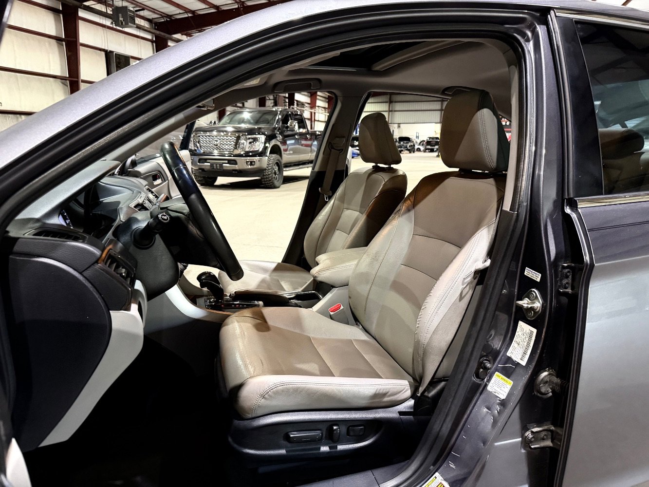 Used 2013 Honda Accord Touring image 14