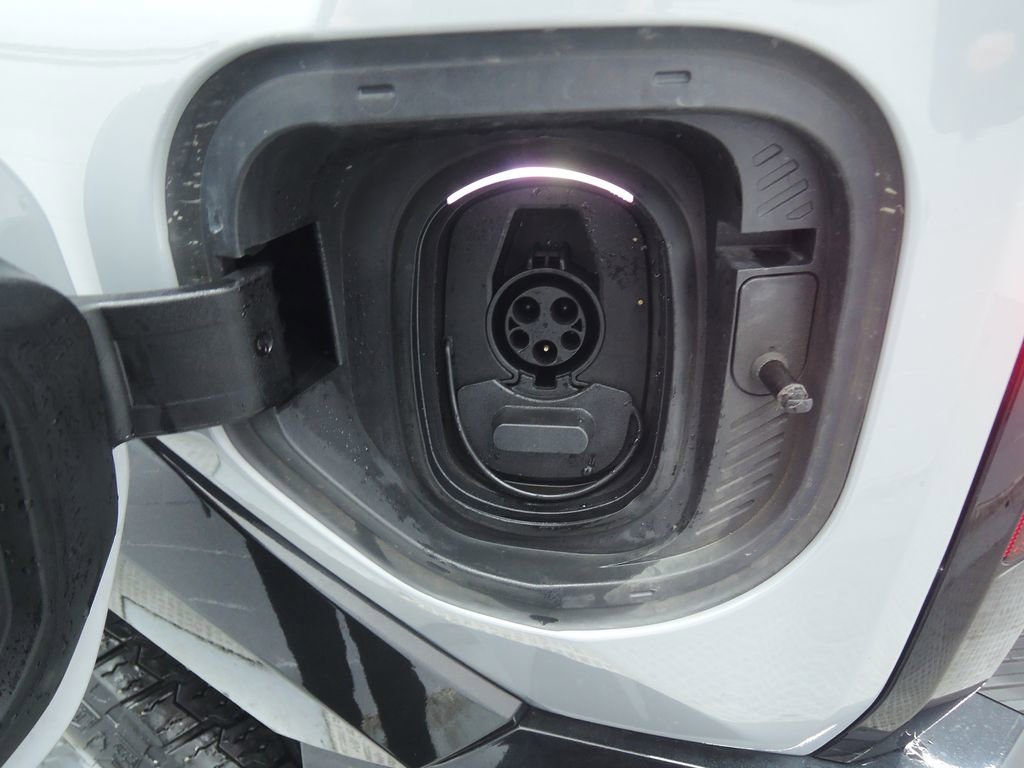 Used 2024 GMC Hummer EV 3X w/ LPO, Illumination Package AWD/4WD image 33