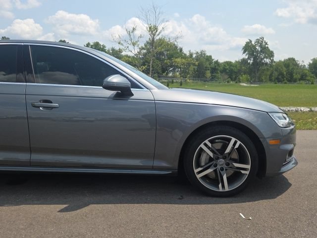 Used 2017 Audi A4 2.0T Prestige AWD/4WD image 4