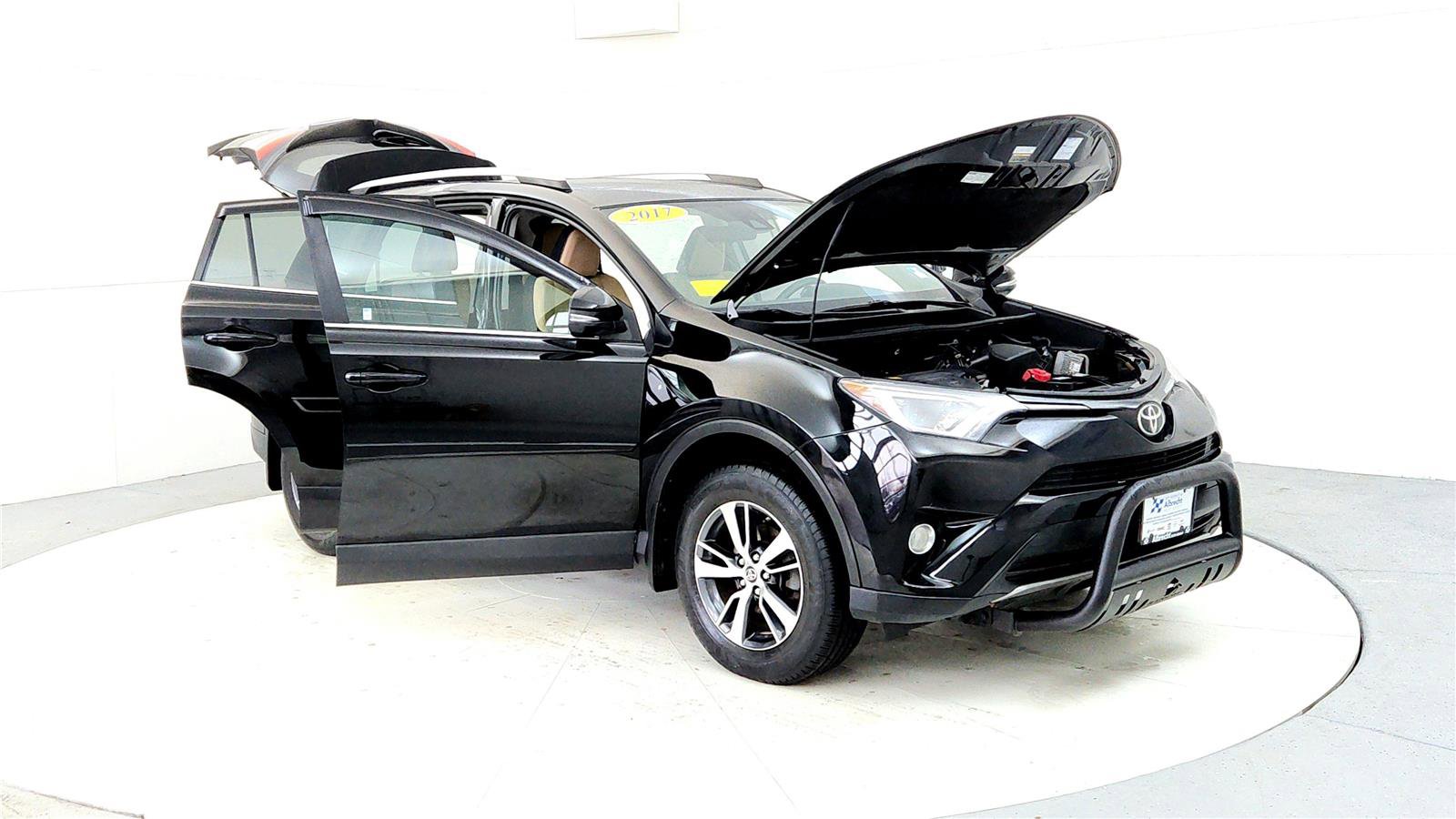 Used 2017 Toyota RAV4 XLE w/ Plus Extra Value Package image 12