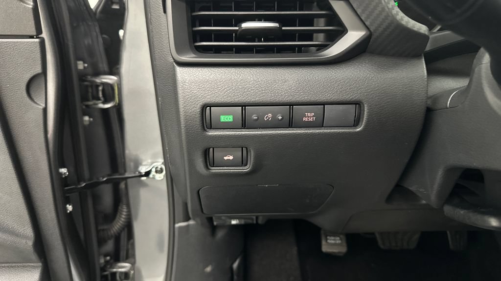 Used 2024 Nissan Sentra S FWD image 18