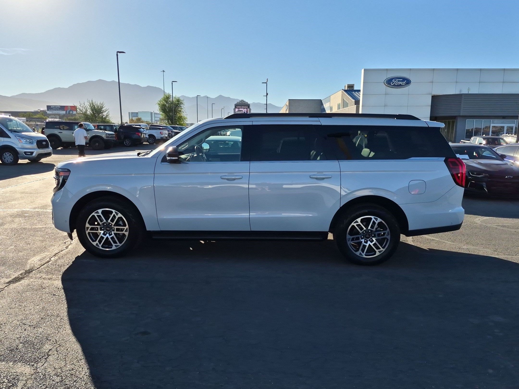 Used 2025 Ford Expedition Max Active AWD/4WD image 10