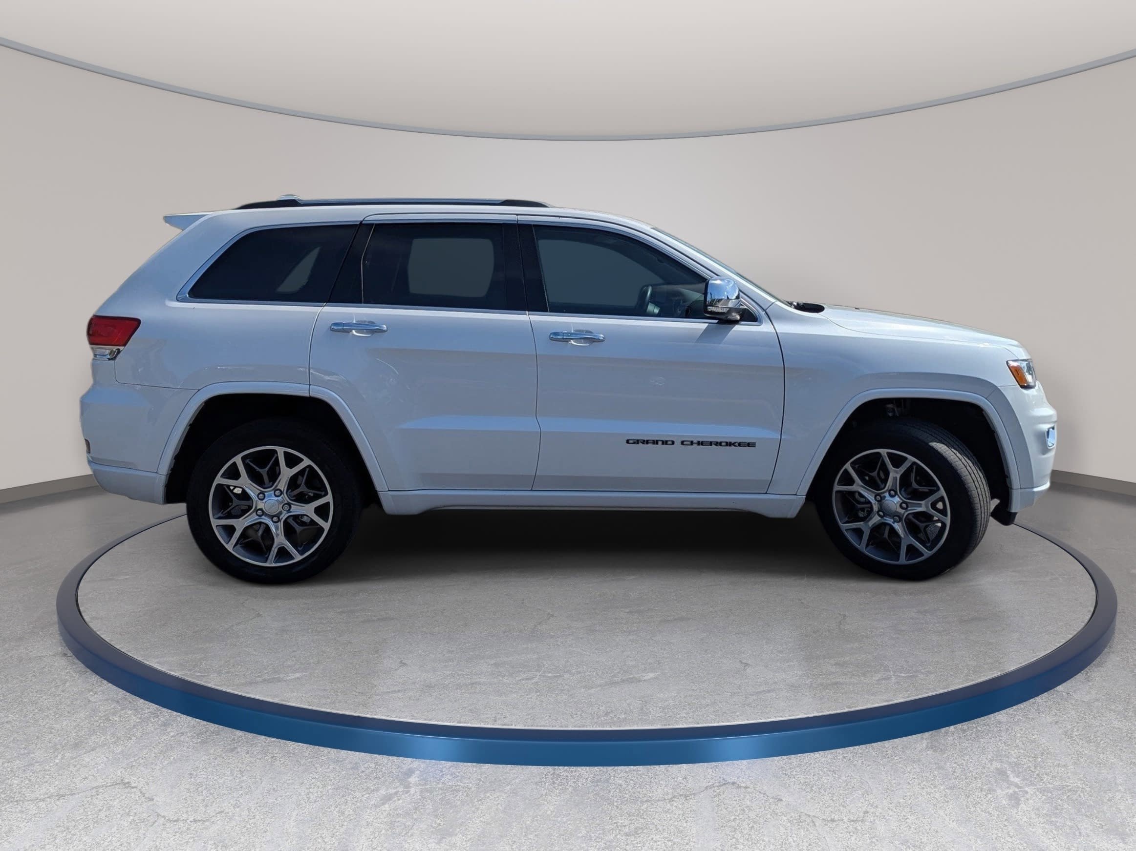 Used 2021 Jeep Grand Cherokee Overland image 4