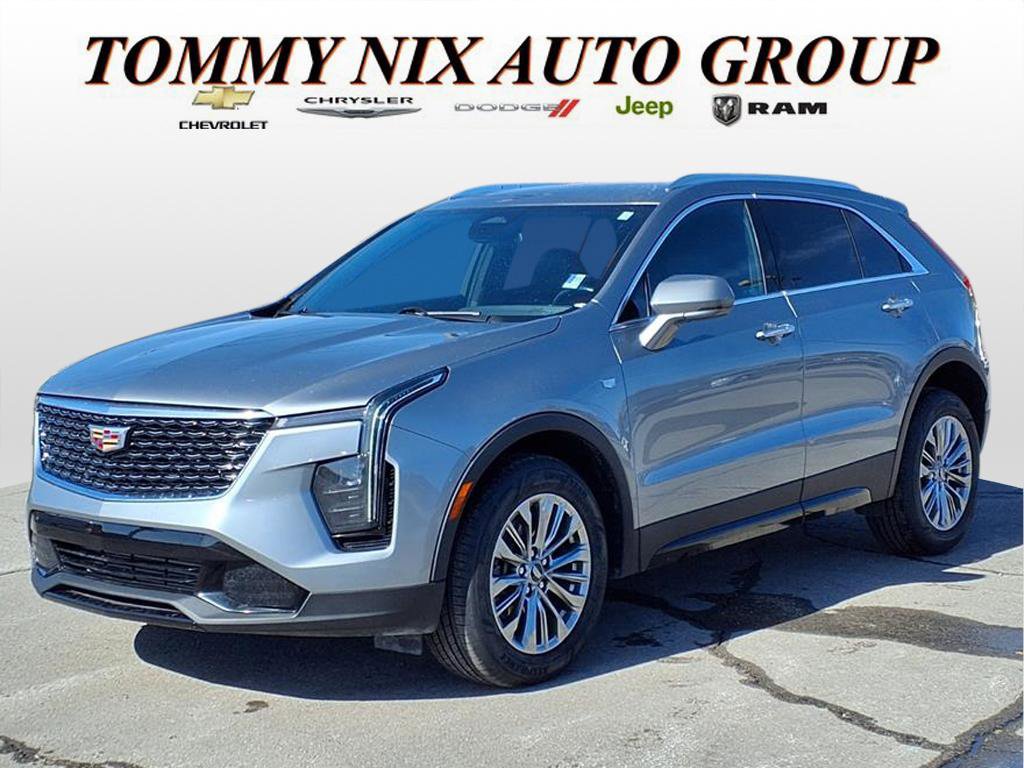 Used 2024 Cadillac XT4 Premium Luxury image 1