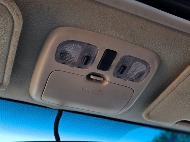 Used 2006 Mercury Mariner Hybrid image 25